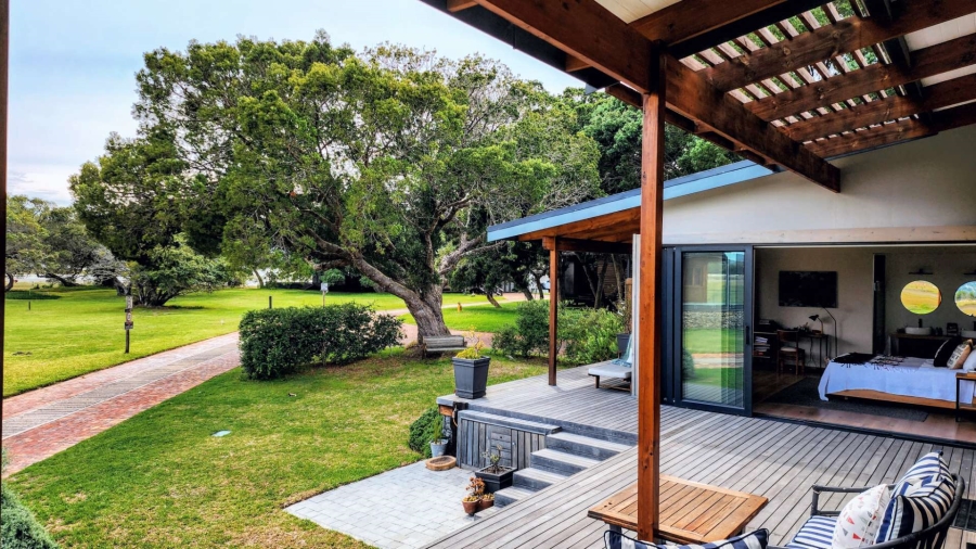 3 Bedroom Property for Sale in Brenton On Lake Western Cape